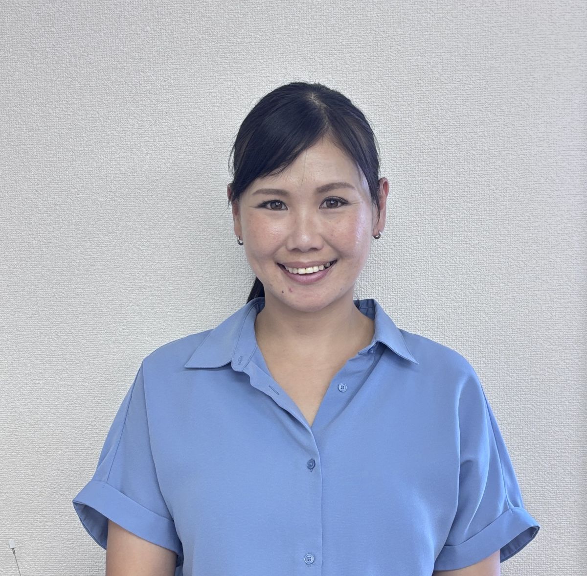 相談員 屋比久　美南